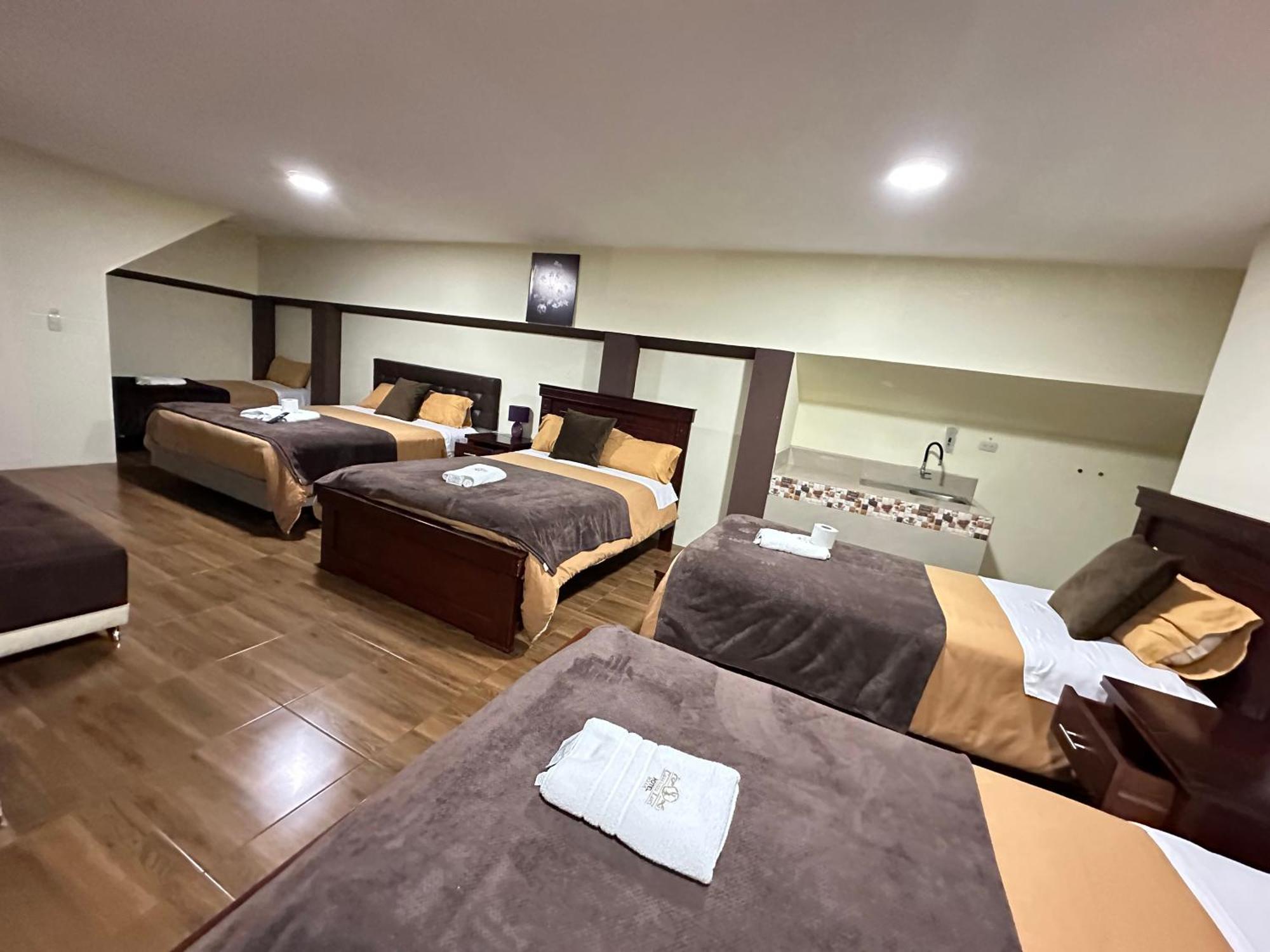 Hotel Casa Santa Lucia Баньос Экстерьер фото
